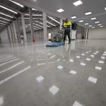 El pavimento industrial en 2026: innovación, resistencia y diseño